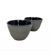 Lot de 2 tasses en fonte taupe avec picots