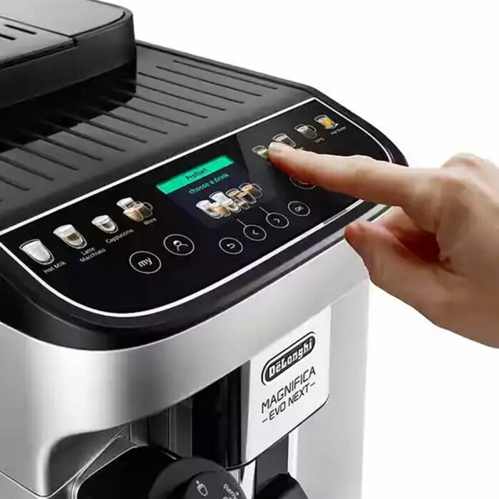 Interface tactile de la DeLonghi Magnifica EVO Next ECAM 310.80.SB avec écran couleur pour une navigation intuitive entre les 13 recettes.